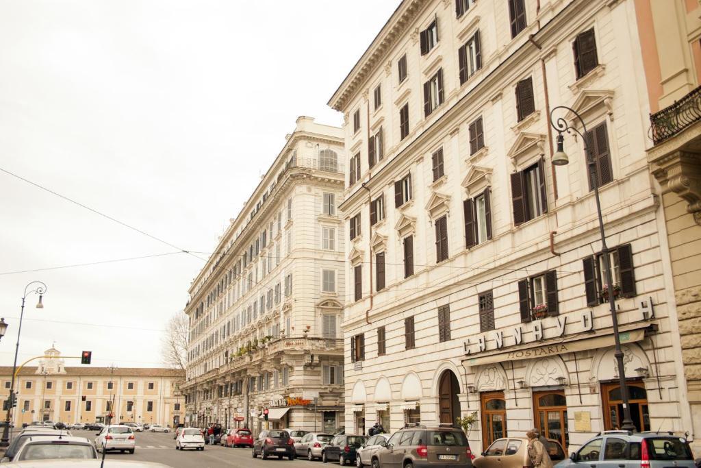 Laterani Suite Рим Екстер'єр фото