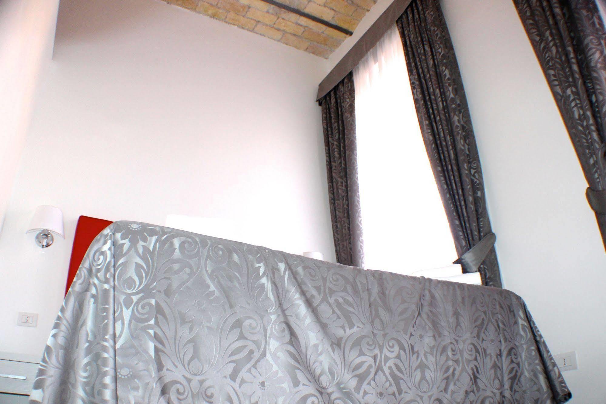 Laterani Suite Рим Екстер'єр фото